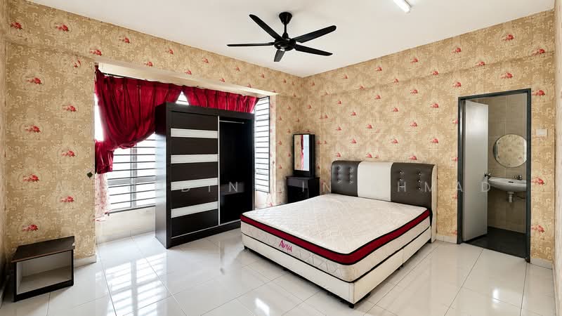 Pangsapuri untuk Dijual di Pangsapuri Damai - Aizuddin bin Ahmad - Bedroom - PropertyGuru.com.my