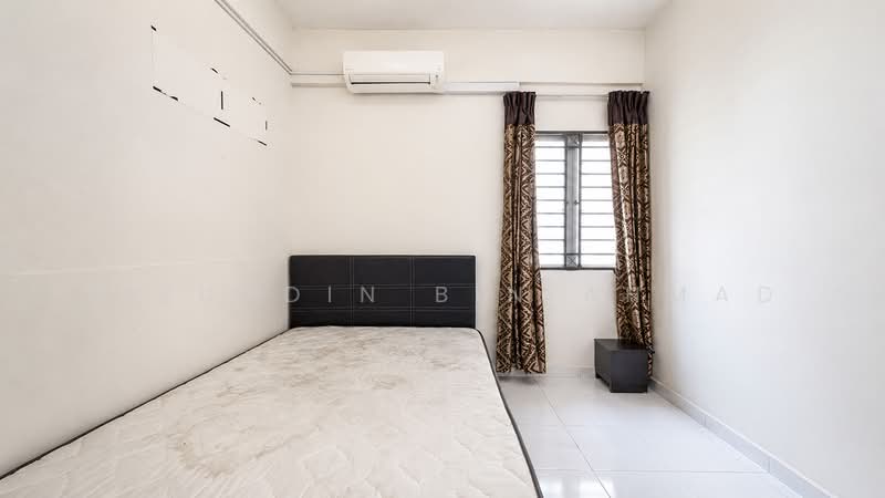 Pangsapuri untuk Dijual di Pangsapuri Damai - Aizuddin bin Ahmad - Bedroom - PropertyGuru.com.my