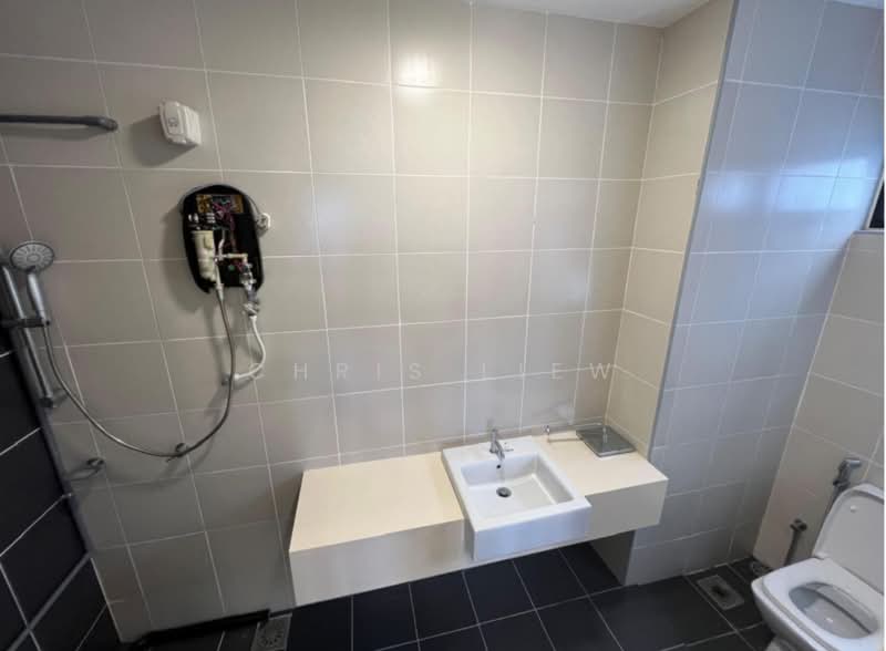 Condominium for Sale at Meridin Suites Residences @ The Meridin - Chris Liew - Bathroom - PropertyGuru.com.my