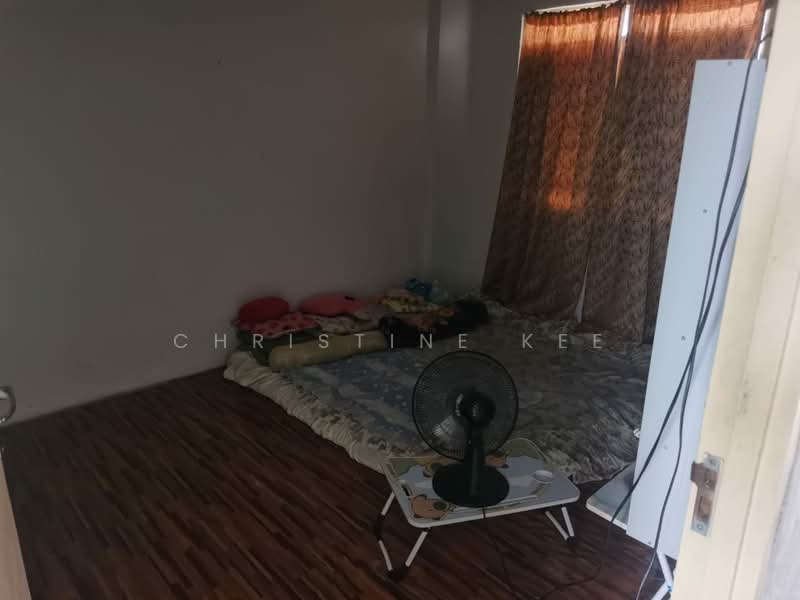 Rumah Flat untuk Disewa di Desa Sri Ara - Christine Kee - Bedroom - PropertyGuru.com.my