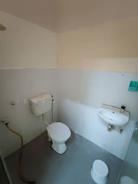 Rumah Teres 1 Tingkat untuk Dijual di Kampung Sungai Deraka (Kuantan) - Idham Che'Ali - Bathroom - PropertyGuru.com.my