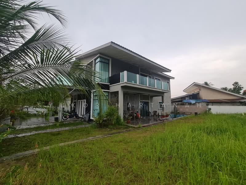 Bungalow for Sale in Rawang (Selangor) - Syukor Hartanah - Exterior - PropertyGuru.com.my