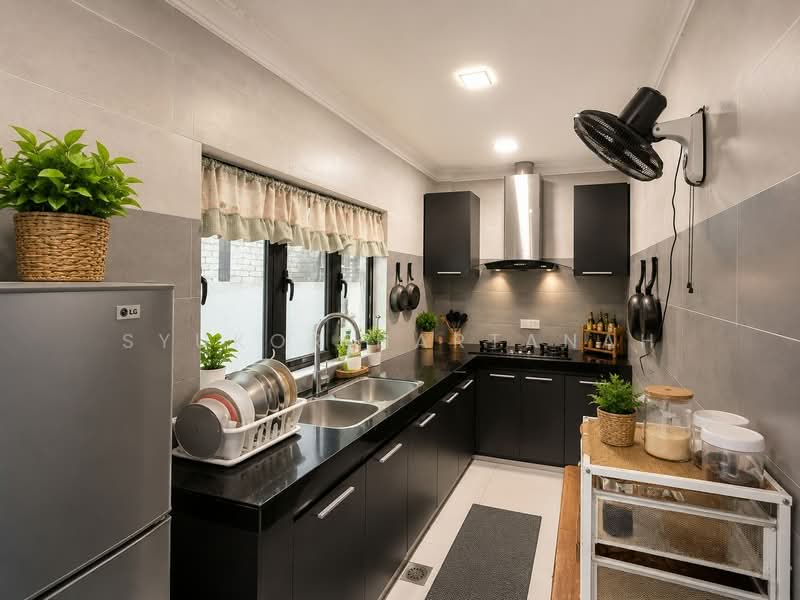 Bungalow for Sale in Rawang (Selangor) - Syukor Hartanah - Kitchen - PropertyGuru.com.my