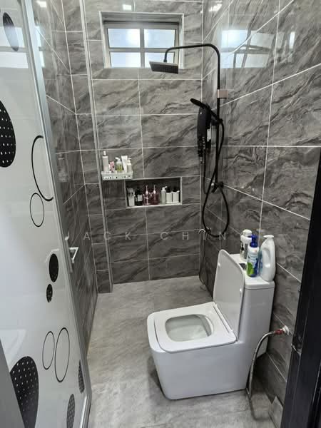 Rumah Teres 1 Tingkat untuk Dijual di Taman Rinting (Masai) - Jack Ching - Bathroom - PropertyGuru.com.my