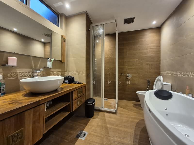 Kondominium untuk Dijual di Desa Angkasa - Kevin Poh - Bathroom - PropertyGuru.com.my