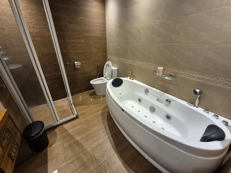 Kondominium untuk Dijual di Desa Angkasa - Kevin Poh - Bathroom - PropertyGuru.com.my