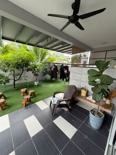 Rumah Teres 2.5 Tingkat untuk Dijual di Taman Sutera Utama (Skudai) - Tommy Tai - Garden - PropertyGuru.com.my
