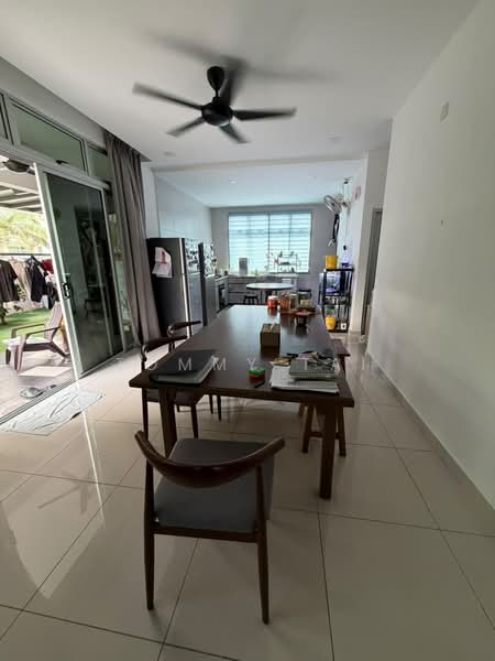 Rumah Teres 2.5 Tingkat untuk Dijual di Taman Sutera Utama (Skudai) - Tommy Tai - Dining Room - PropertyGuru.com.my