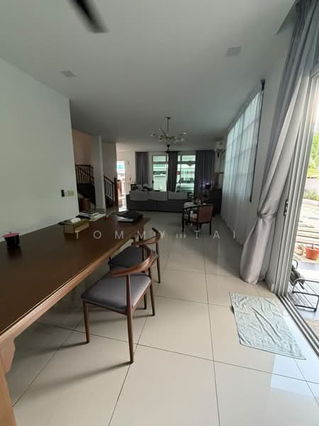 Rumah Teres 2.5 Tingkat untuk Dijual di Taman Sutera Utama (Skudai) - Tommy Tai - Living Room - PropertyGuru.com.my