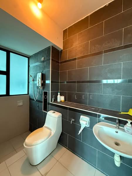 Service Residence for Sale at The Sky Executive Suites - Zoey Lee - Bathroom - PropertyGuru.com.my