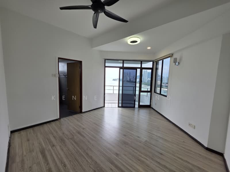 Kondominium untuk Dijual di Marina Tower (Ratu Mutiara) - Kenneth Kung - Living Room - PropertyGuru.com.my