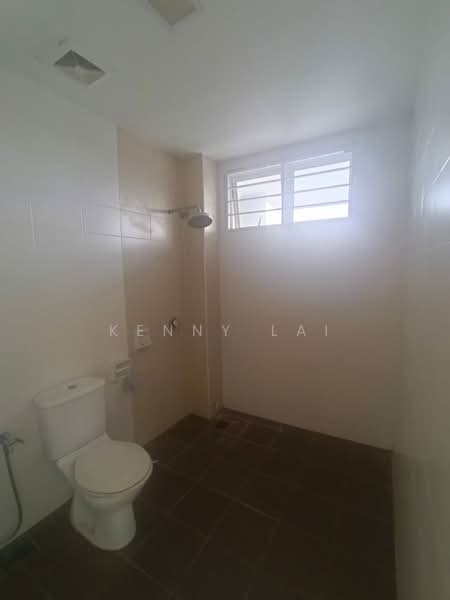 Kilang untuk Disewa di Seri Kembangan (Selangor) - Kenny Lai - Bathroom - PropertyGuru.com.my
