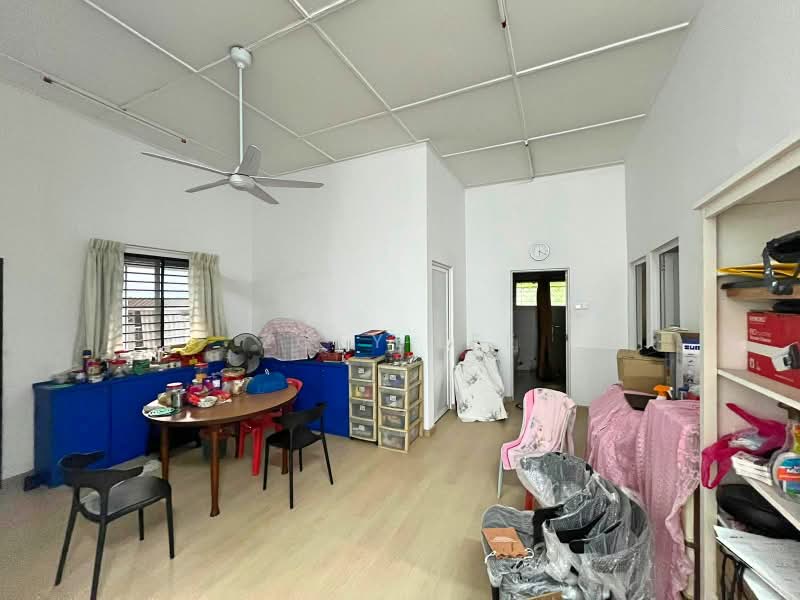 Rumah Banglo untuk Dijual di Taman Kebun Teh (Johor Bahru) - Zoey Lee - Living Room - PropertyGuru.com.my