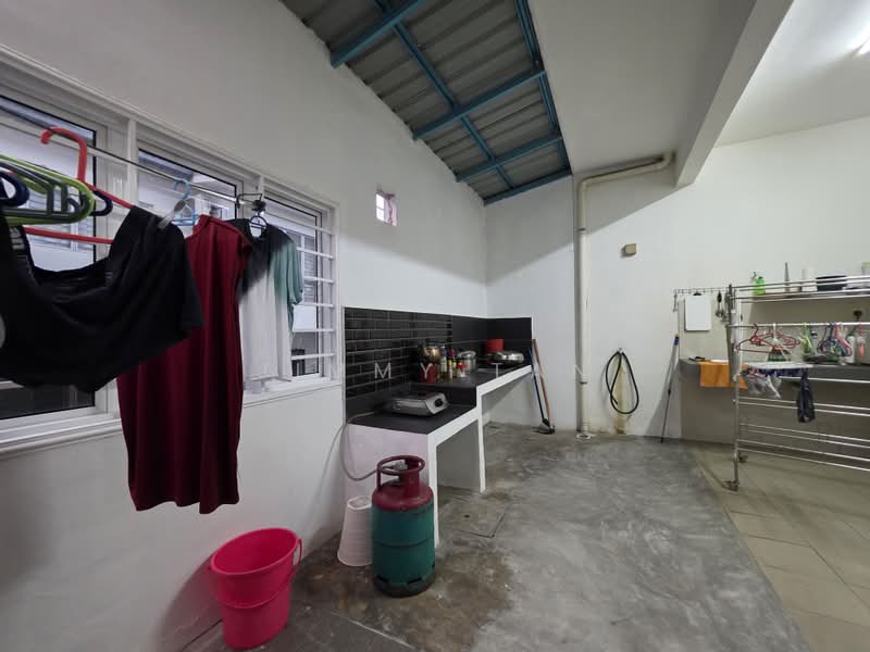 Rumah Teres 2 Tingkat untuk Disewa di Bandar Seri Coalfields (Sungai Buloh) - Jimmy Tan - Kitchen - PropertyGuru.com.my