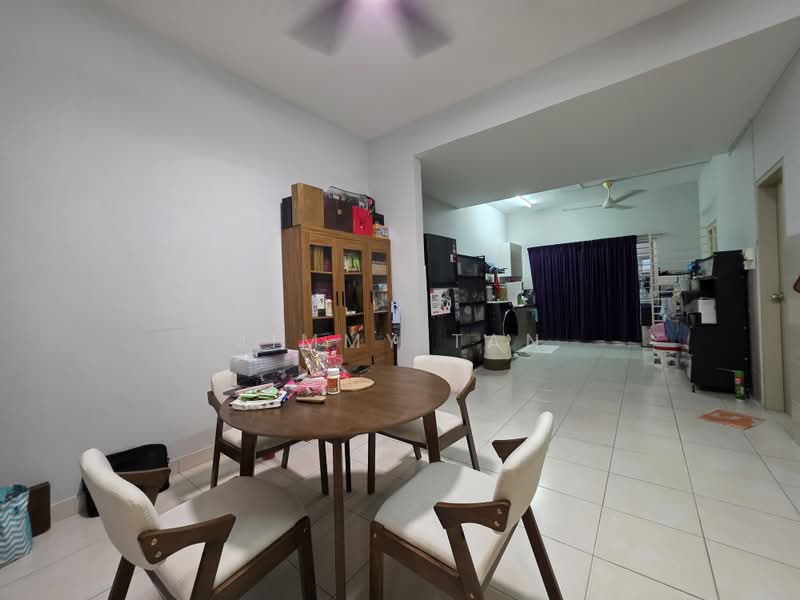 Rumah Teres 2 Tingkat untuk Disewa di Bandar Seri Coalfields (Sungai Buloh) - Jimmy Tan - Dining Room - PropertyGuru.com.my