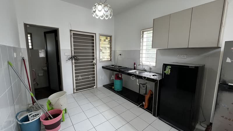 Rumah Teres 2 Tingkat untuk Disewa di Bandar Kinrara Seksyen 1 (Bandar Kinrara) - Sasha Goh - Kitchen - PropertyGuru.com.my