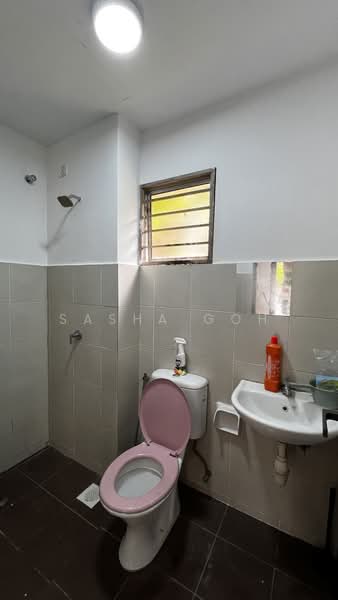 Rumah Teres 2 Tingkat untuk Disewa di Bandar Kinrara Seksyen 1 (Bandar Kinrara) - Sasha Goh - Bathroom - PropertyGuru.com.my