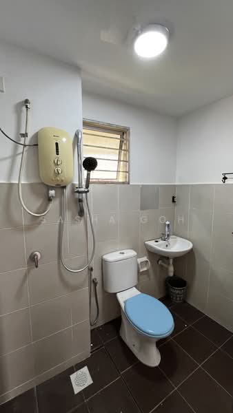 Rumah Teres 2 Tingkat untuk Disewa di Bandar Kinrara Seksyen 1 (Bandar Kinrara) - Sasha Goh - Bathroom - PropertyGuru.com.my