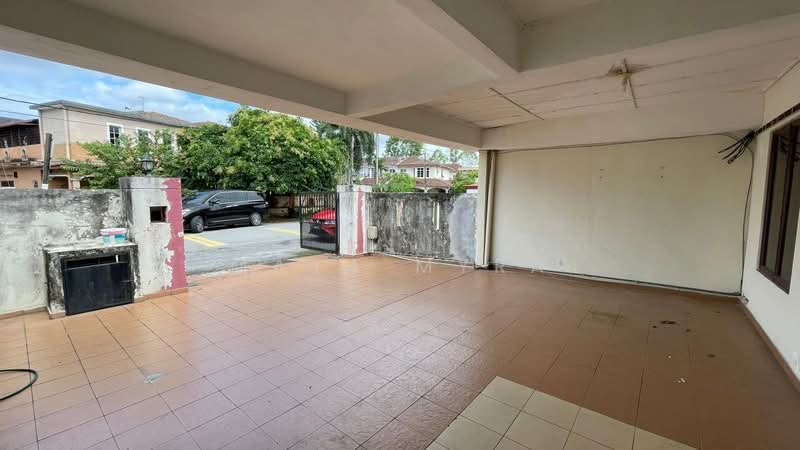 2-storey Terraced House for Sale in Taman Lestari Putra (Seri Kembangan) - Maya Myra - Exterior - PropertyGuru.com.my