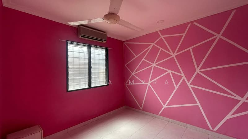 2-storey Terraced House for Sale in Taman Lestari Putra (Seri Kembangan) - Maya Myra - Interior - PropertyGuru.com.my