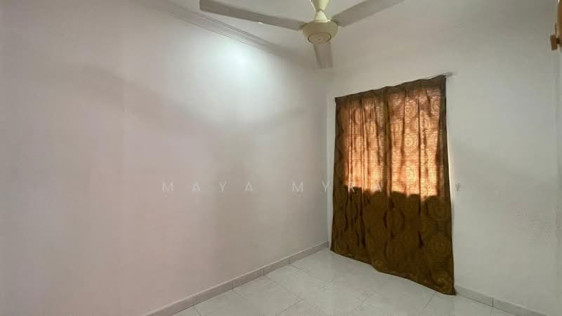 2-storey Terraced House for Sale in Taman Lestari Putra (Seri Kembangan) - Maya Myra - Interior - PropertyGuru.com.my