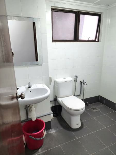 Condominium for Rent at Ehsan Ria - Carlos Ng - Bathroom - PropertyGuru.com.my