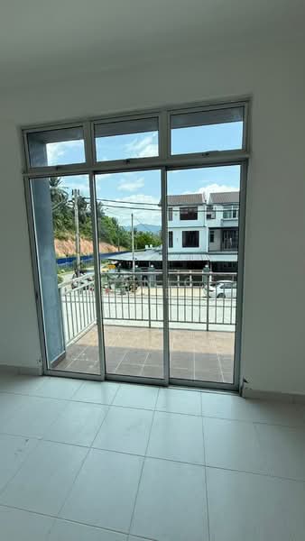 3-storey Terraced House for Sale in Taman Pulai Mutiara (Iskandar Puteri (Nusajaya)) - Bernice Tee - Balcony - PropertyGuru.com.my