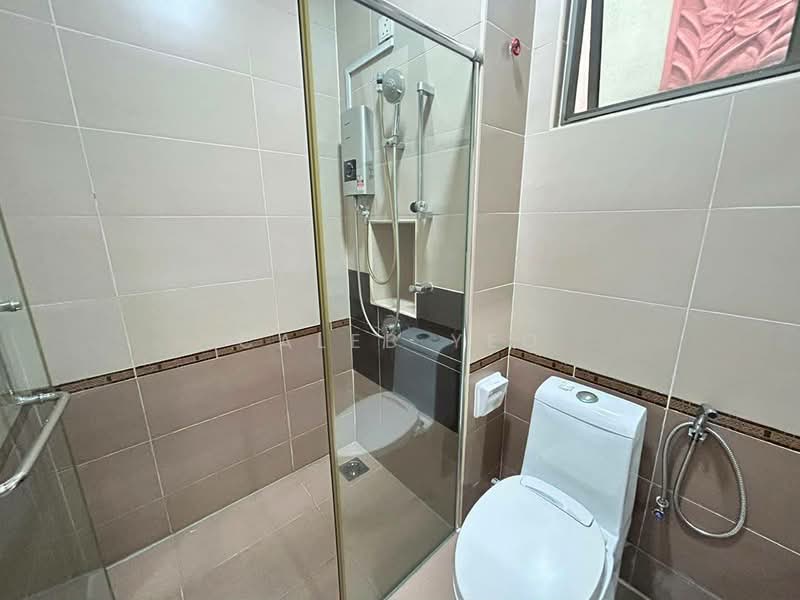 Rumah Berkembar untuk Disewa di Taman Austin Heights (Tebrau) - Caleb Yeo - Bathroom - PropertyGuru.com.my
