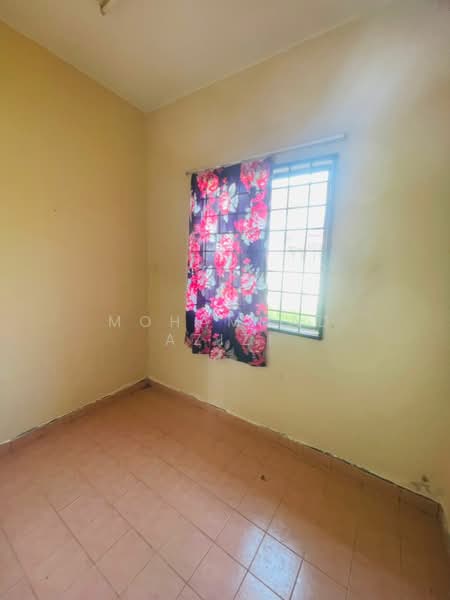 Semi-Detached House for Sale in Perkampungan Indera Sempurna (Penor) - Mohammad Azizi - PropertyGuru.com.my