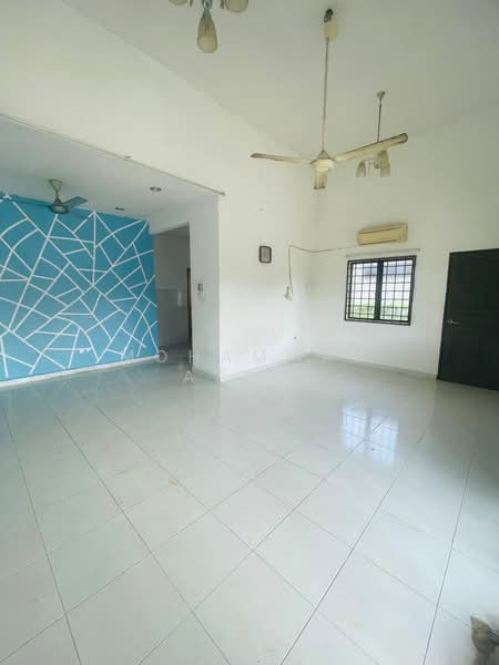Semi-Detached House for Sale in Perkampungan Indera Sempurna (Penor) - Mohammad Azizi - PropertyGuru.com.my
