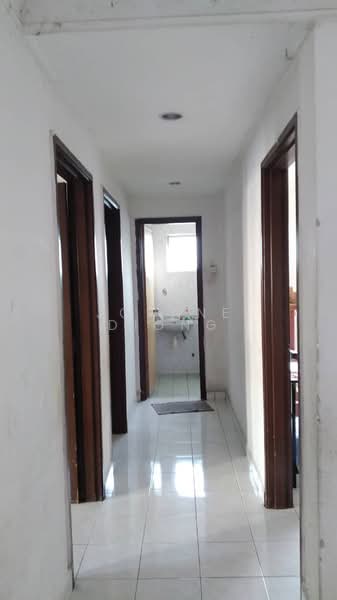 Pangsapuri untuk Dijual di Pangsapuri Kelana Impian - Joanne Diong - Corridor - PropertyGuru.com.my