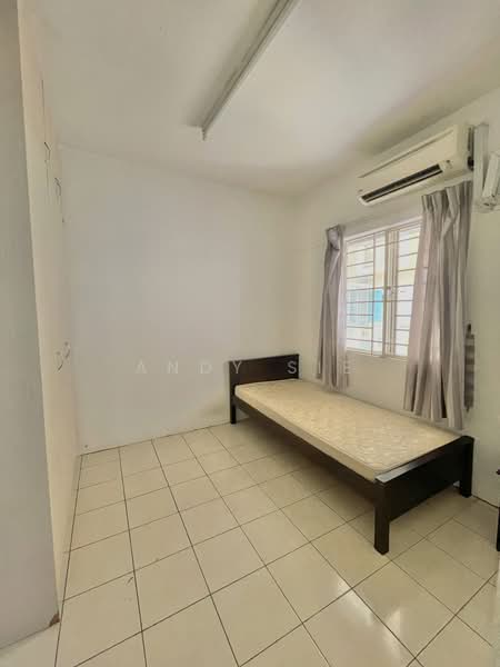 Kondominium untuk Dijual di Puncak Banyan - Andy Sie - Bedroom - PropertyGuru.com.my