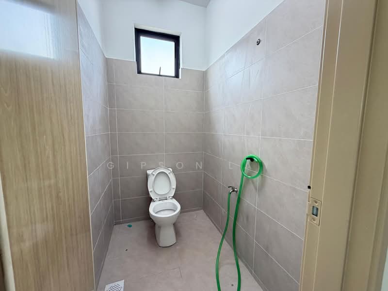 Kedai / Pejabat untuk Disewa di Kluang (Johor) - Gipson Lay - PropertyGuru.com.my