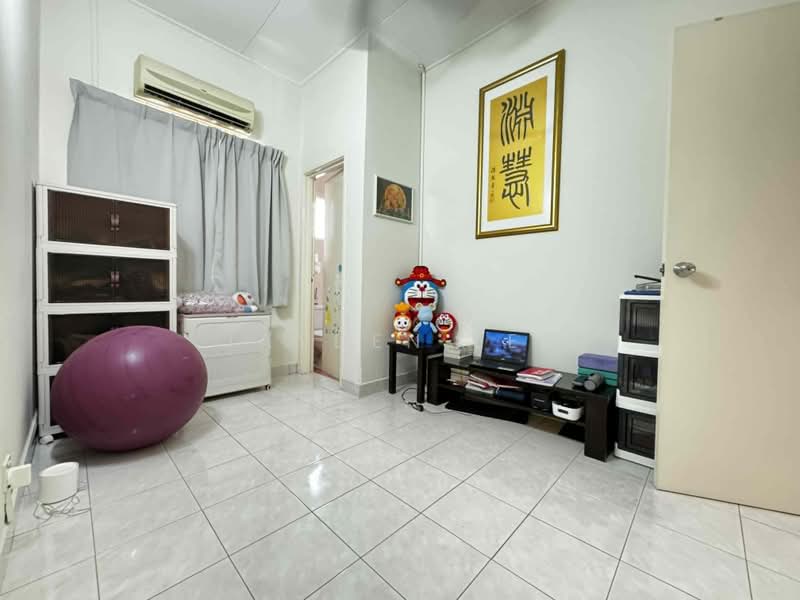 Rumah Teres 2 Tingkat untuk Dijual di Taman Putra Prima (Puchong) - Jayden Lee - Living Room - PropertyGuru.com.my