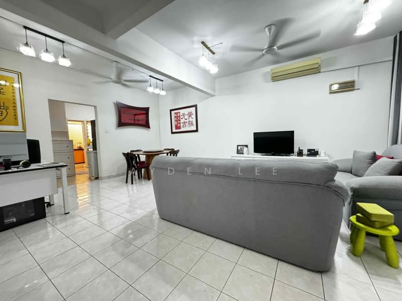 Rumah Teres 2 Tingkat untuk Dijual di Taman Putra Prima (Puchong) - Jayden Lee - Living Room - PropertyGuru.com.my