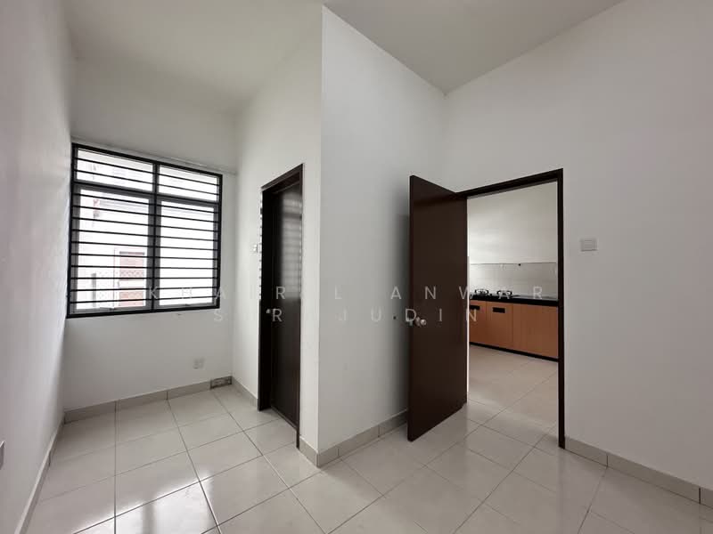2-storey Terraced House for Sale in Saujana Utama (Puncak Alam) - Khairil Anwar Sirajudin - PropertyGuru.com.my