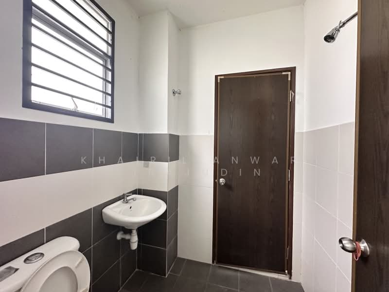 2-storey Terraced House for Sale in Saujana Utama (Puncak Alam) - Khairil Anwar Sirajudin - PropertyGuru.com.my