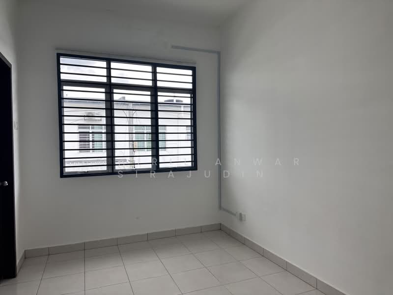 2-storey Terraced House for Sale in Saujana Utama (Puncak Alam) - Khairil Anwar Sirajudin - PropertyGuru.com.my
