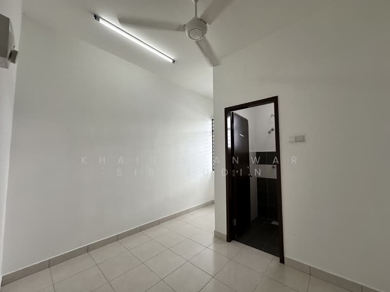 2-storey Terraced House for Sale in Saujana Utama (Puncak Alam) - Khairil Anwar Sirajudin - PropertyGuru.com.my