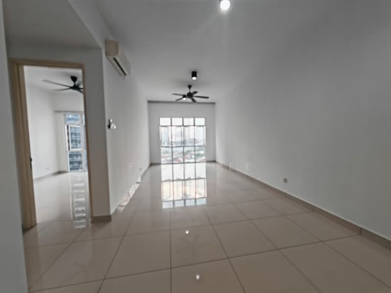 Servis Apartment untuk Dijual di Skysuites @ Meldrum Hills - Fion Lee - Living Room - PropertyGuru.com.my