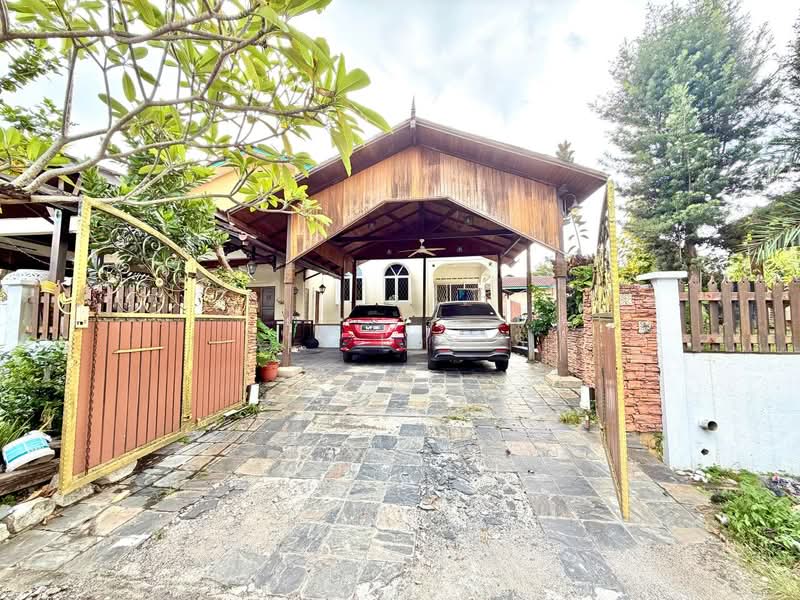 Rumah Banglo untuk Dijual di Seksyen 3 (Bangi) - Ali Idris - Exterior - PropertyGuru.com.my