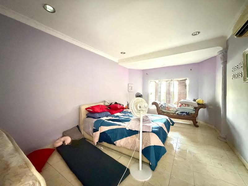 Rumah Banglo untuk Dijual di Seksyen 3 (Bangi) - Ali Idris - Bedroom - PropertyGuru.com.my