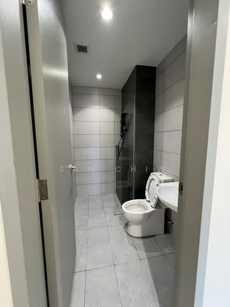 Service Residence for Rent at The Era @ Duta North - Sam Chiw - Bathroom - PropertyGuru.com.my