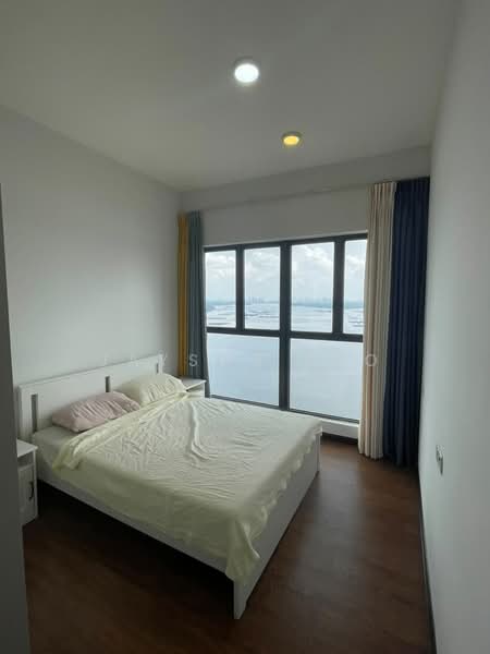 Kondominium untuk Disewa di Bay Laurel @ Country Garden Danga Bay - Jayson Teo - Bedroom - PropertyGuru.com.my