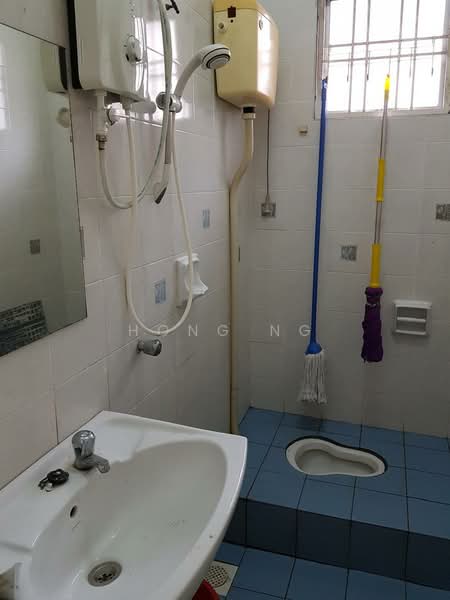 Rumah Teres 2 Tingkat untuk Dijual di Setia Alam (Selangor) - Hong Ng - Bathroom - PropertyGuru.com.my