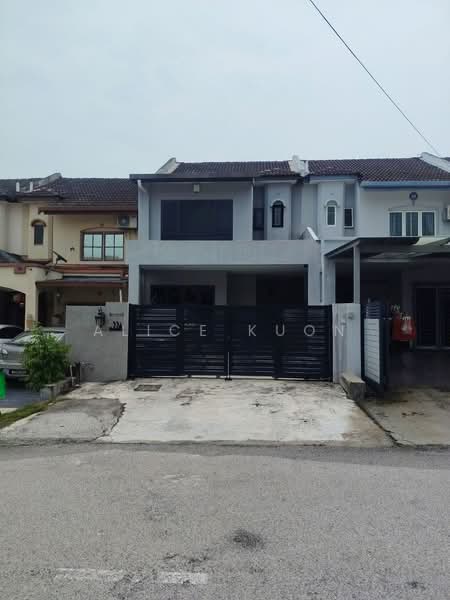 Rumah Teres untuk Dijual di Usj 13 (Subang Jaya) - Alice Kuon - Exterior - PropertyGuru.com.my