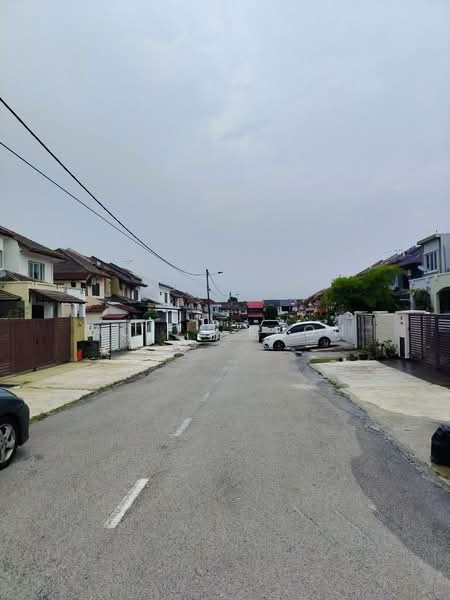 Rumah Teres untuk Dijual di Usj 13 (Subang Jaya) - Alice Kuon - Exterior - PropertyGuru.com.my