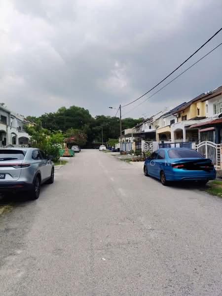 Rumah Teres untuk Dijual di Usj 13 (Subang Jaya) - Alice Kuon - Exterior - PropertyGuru.com.my