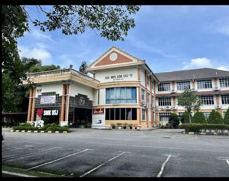 Rumah Teres untuk Dijual di Usj 13 (Subang Jaya) - Alice Kuon - Exterior - PropertyGuru.com.my