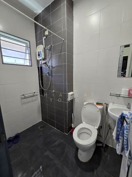 2-storey Terraced House for Sale in Bandar Parklands (Klang) - Chia Wai Yong - Bathroom - PropertyGuru.com.my